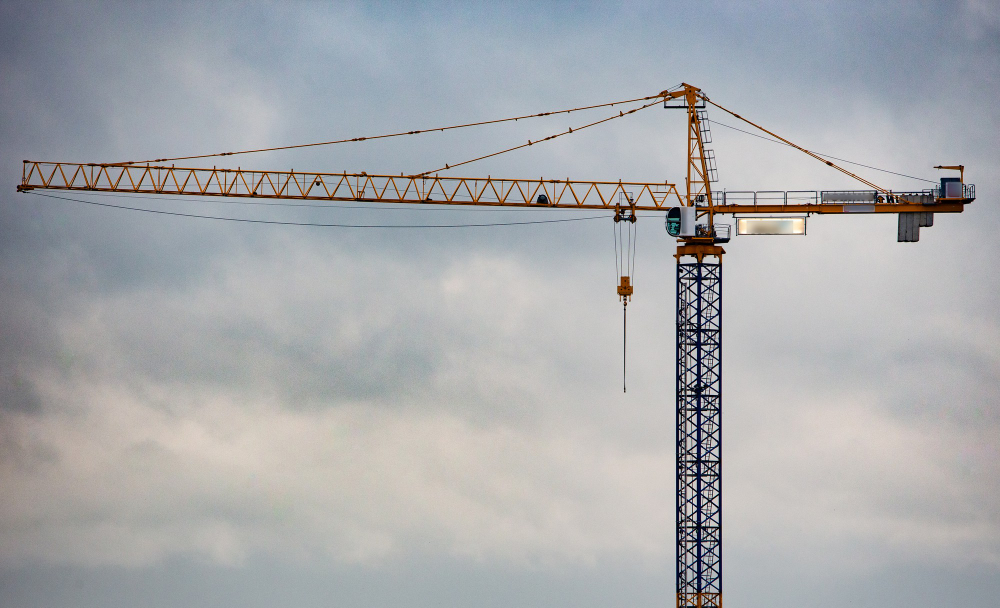 industrial-crane-blue-sky